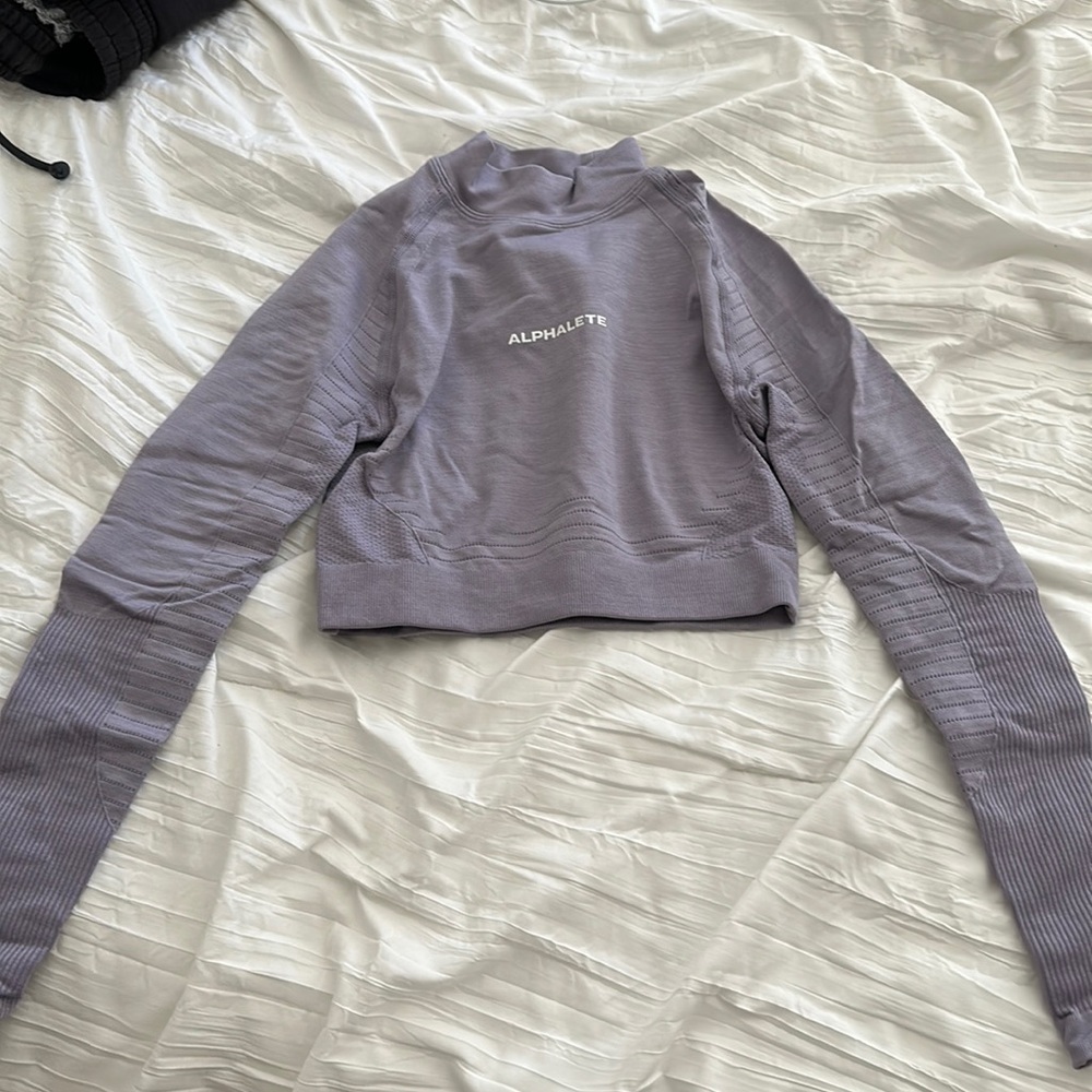 Alphalete Ozone High Neck Long Sleeves Crop Top